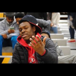 Meet your Posher, Almari